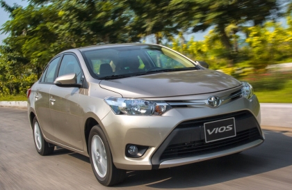 Toyota Vios chạy thế này có phải vòng tua quá cao không?