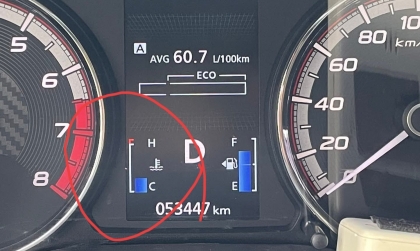 Xin anh em thông não cho vấn đề trên Mitsubishi Xpander với