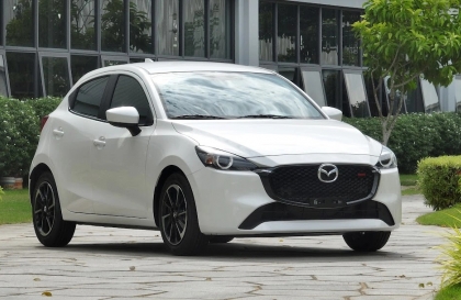 Mazda2 bị rách cục cao su thì phải xử lý sao?