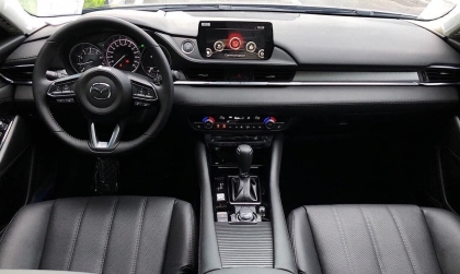 Mazda 6 bị sao mà kêu chân phanh thế các bác?