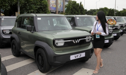 Người dùng xe điện VinFast cần chú ý gì để tránh bị mất bảo hành chính hãng cũng như loại bỏ nguy cơ cháy nổ?