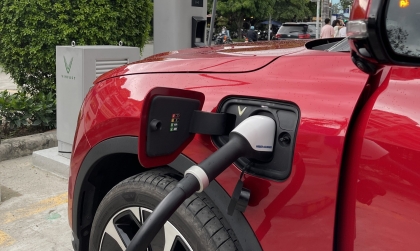 VF8 không sạc được trụ 11kw và bộ sạc 7.4kw do đâu?