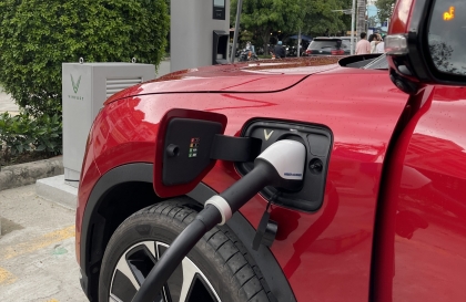 VF8 không sạc được trụ 11kw và bộ sạc 7.4kw do đâu?