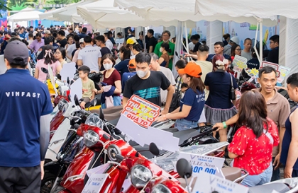 Vingroup đề xuất giải pháp với người dân thủ đô chuyển đổi sang xe điện, tăng ưu đãi và hỗ trợ vay vốn