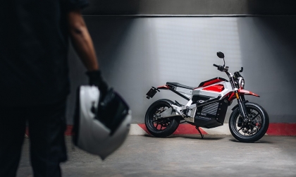 Thế giới 2 bánh: Loạt xe máy điện có phạm vi di chuyển xa nhất tại Việt Nam, không có tên VinFast Evo Grand 