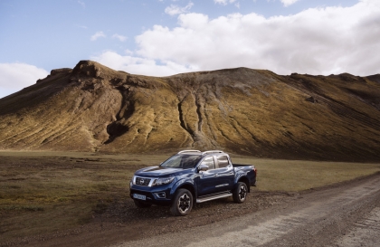 Nissan Navara hú khi chạy ở tốc độ 50 - 60 km/h là sao các bác?