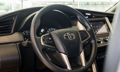 Toyota Innova hiện lỗi ABS khi bật đèn là sao?