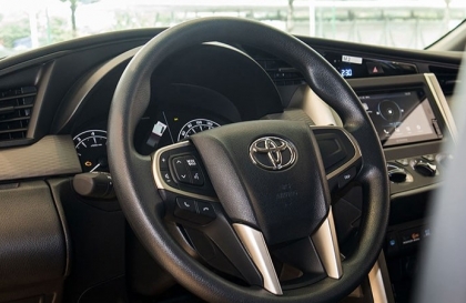 Toyota Innova hiện lỗi ABS khi bật đèn là sao?