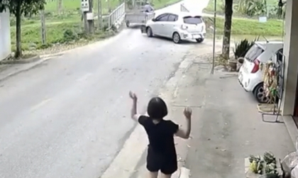 Clip TNGT: Tận Thủ đô Hà Nội còn nghe thấy... Úi giời ơi.