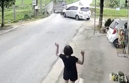 Clip TNGT: Tận Thủ đô Hà Nội còn nghe thấy... Úi giời ơi.