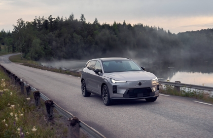 Volvo ra mắt XC70 PHEV: Cho Trung Quốc, vì Trung Quốc