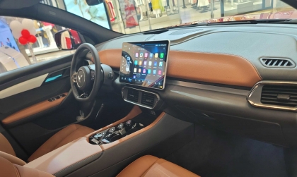 Anh em cho hỏi xe VF8 Plus bị mất lạnh liên tục thì phải làm sao?