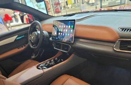 Anh em cho hỏi xe VF8 Plus bị mất lạnh liên tục thì phải làm sao?