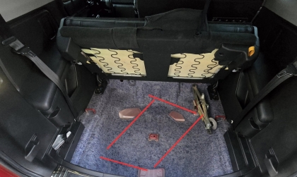 Xin các bác chỉ giáo xe Honda CR-V bị ngấm nước cốp xe