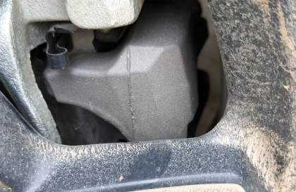 Củ phanh xe Vios chuyển màu như này do đâu?