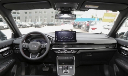 Sao xe Honda CR-V bị kêu ở taplo thế các bác?