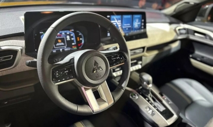 Sao xe xforce bật loa bị rung và rè thế nhỉ?