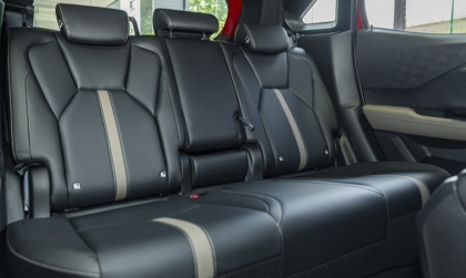 Mitsubishi Xforce đi đường gồ ghề có tiếng kêu ở hàng ghế là do nguyên nhân gì?