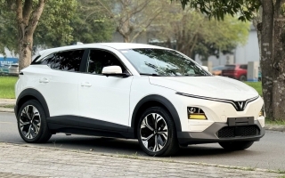 Xin các bác tư vấn xe Vinfast Vf6 bị lỗi động cơ 