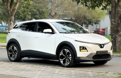 Xin các bác tư vấn xe Vinfast Vf6 bị lỗi động cơ 