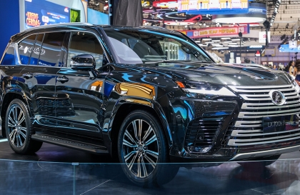 Lexus LX 700h ra mắt ASEAN - 464 mã lực, giá từ 5,3 tỷ đồng có phiên bản 4 chỗ