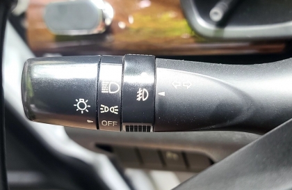 Suzuki Ertiga đá pha bị tắt đèn là bị vấn đề gì?