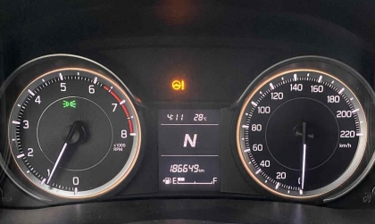 Đèn báo vàng trên đồng hồ Suzuki Ertiga là lỗi gì?