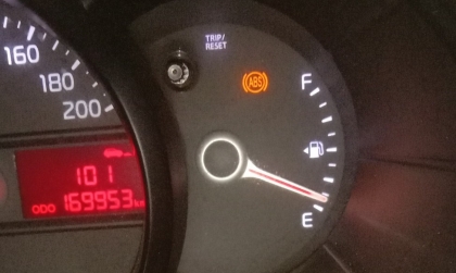 Đồng hồ Kia Morning hiện lỗi ABS là sao các bác?