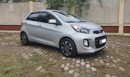 Kia Morning số sàn đi cứ giật giật là sao nhỉ?