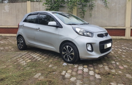 Kia Morning số sàn đi cứ giật giật là sao nhỉ?