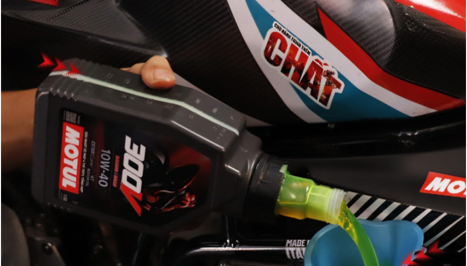 Dầu nhớt nào cho xe côn tay trên 250cc?