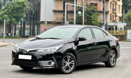 Vì sao xe Toyota Altis của em bị tăng vòng tua cao quá?