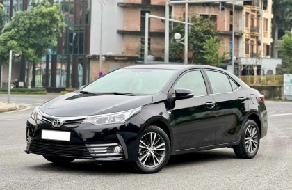 Vì sao xe Toyota Altis của em bị tăng vòng tua cao quá?
