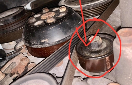 Nhớt bị chảy ở chỗ này của Hyundai Grand i10 là sao?