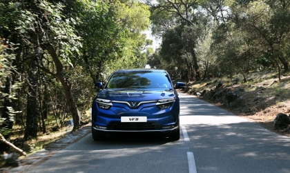 Hỏi về chức năng giới hạn tốc độ của VinFast VF 8