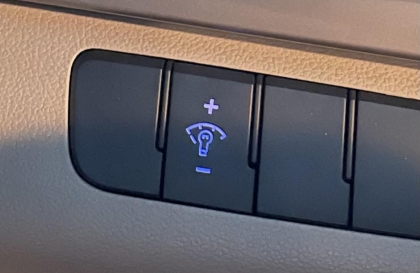 Đèn xe Hyundai Elantra cứ bật auto là taplo bị tắt thì phải làm thế nào?