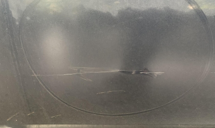 Honda CR-V bị xước thế này có phải sơn lại cả cánh cửa không?