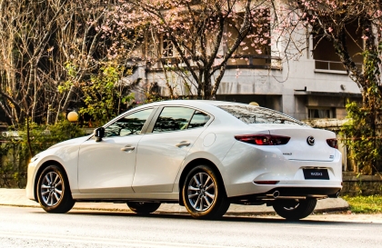 Mazda 3 kêu phía trước khi đi trên 100 km/h là lỗi gì?