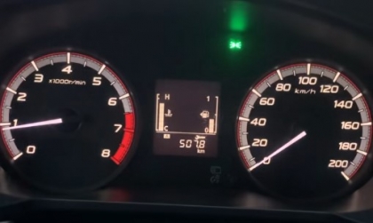 Đồng hồ nước của Xpander nhảy lên xuống do vấn đề gì các bác?