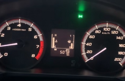 Đồng hồ nước của Xpander nhảy lên xuống do vấn đề gì các bác?