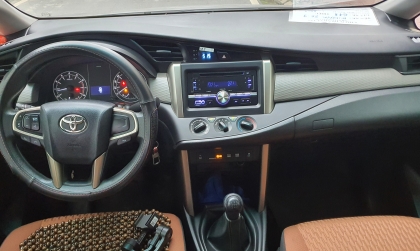 Toyota Innova đi mưa bị mất lạnh sau 20 phút bật điều hòa thì vấn đề ở đâu vậy?