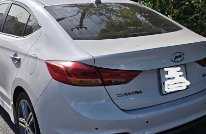 Vì sao Hyundai Elantra bị kêu bên trong xe?