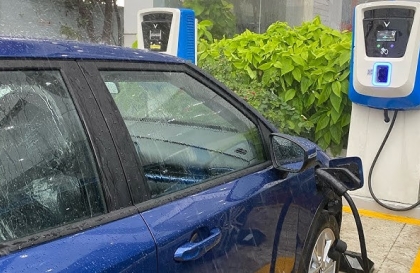 VinFast bị lỗi App xử phạt sạc quá giờ