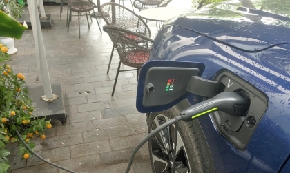 Sao xe vinfast vf6 bị tụt pin nhanh từ mức 30%?