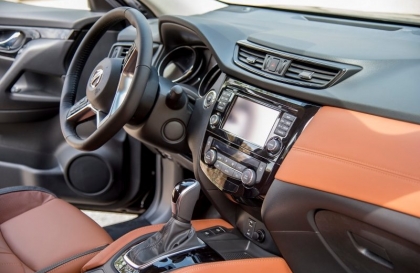 Xin hướng xử lý điều hòa xe Nissan X-trail