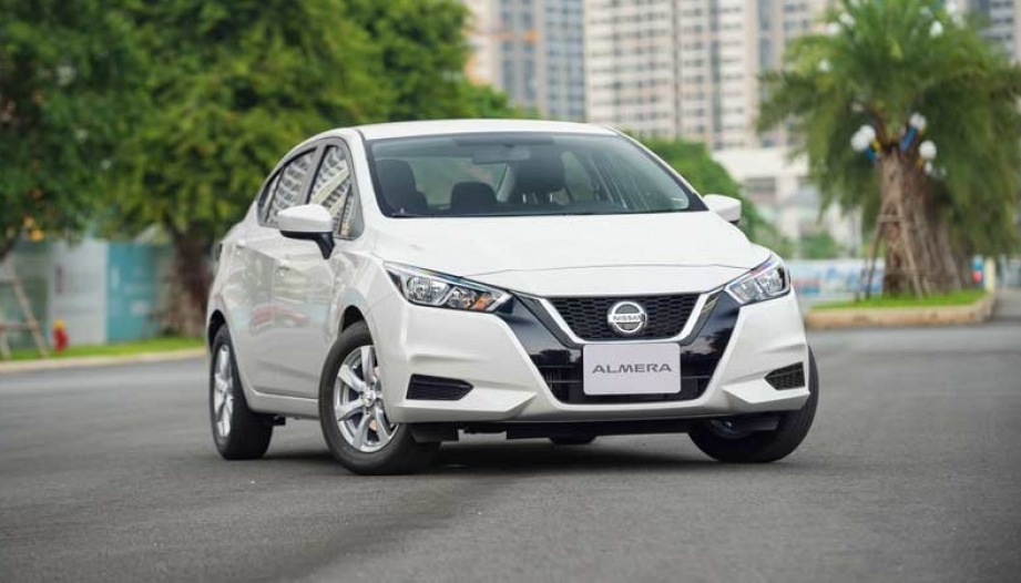 Nissan Almera bị lỗi dàn lạnh, đại lý báo thế này có chuẩn không ạ?
