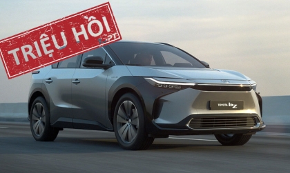 Xe Xanh: Triệu hồi xe điện Toyota và Lexus do lỗi sấy kính