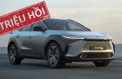 Xe Xanh: Triệu hồi xe điện Toyota và Lexus do lỗi sấy kính