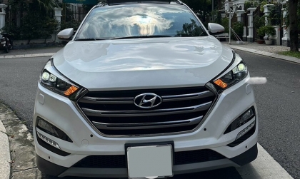 Anh em chỉ giáo giúp vấn đề Hyundai Tucson bị kêu phía sau với!