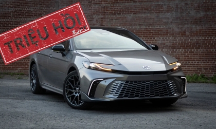 Triệu hồi Toyota Camry và Lexus RX do lỗi cụm đồng hồ